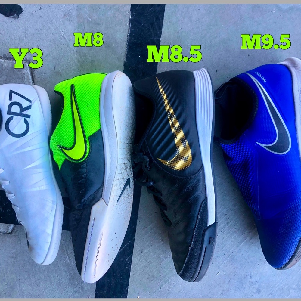 Futsal shoes